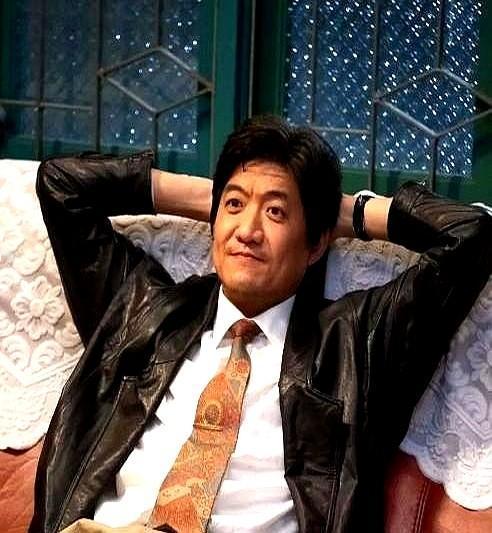 这个圈子跪金主拜流量制片人刘大印为了《康熙王朝》，硬是把投资方内定的焦晃换掉