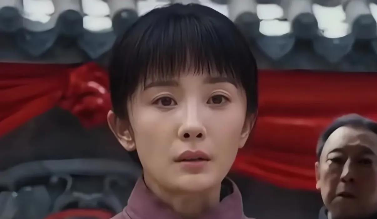 终于搞懂!为啥《生万物》导演一定要找杨幂来演绣绣了，很大一个原因就是杨幂太听