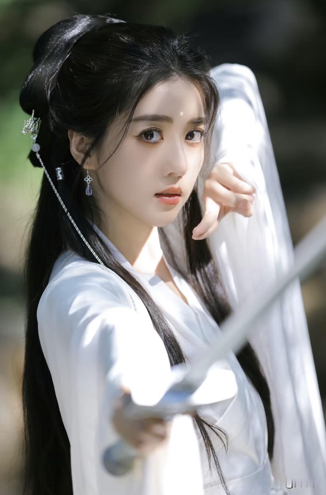 《赴山海》女二李凯馨回应录音事件，这3点大家注意到了吗？1.她说录音不是她说
