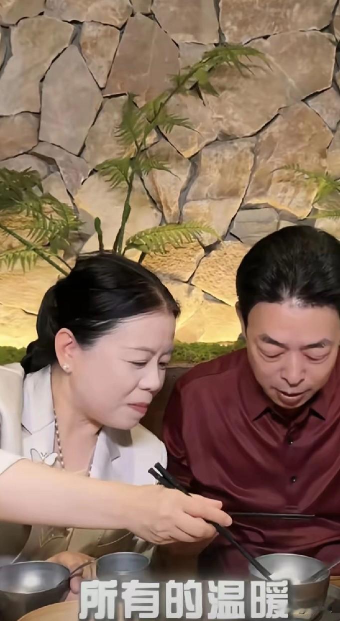 谁能不为柴桑大姐的直播破防一句“终点见我要拥抱你们每一个人”，戳中了多少人