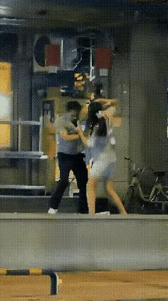 有的女人天生就是贱村里提起李娟，如今没人再提她当年的“嚣张”，更多是一声叹息。