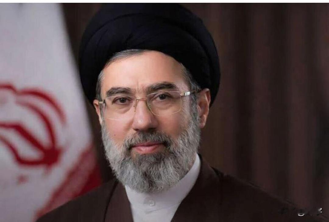 伊朗哈梅内伊发声警告，政坛出现变化！伊朗最高领袖穆杰塔巴·哈梅内伊，这位因为