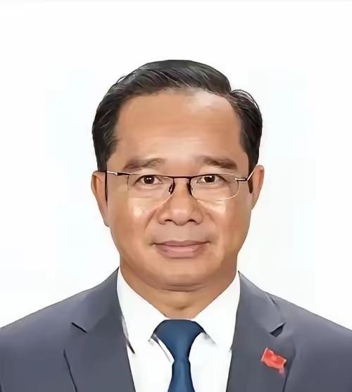 越南国立大学的阮文泰教授：“虽然我个人对中国有意见，但不得不承认，在黄种人当中，