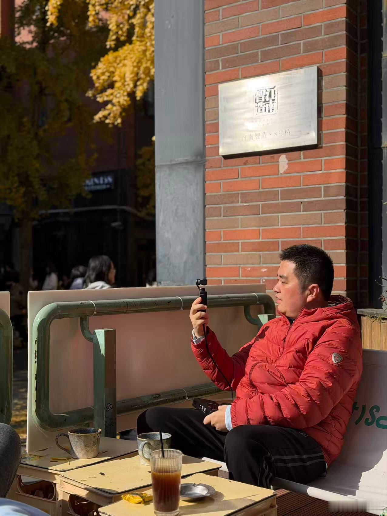 愿天下无病病魔来时，突然而猛烈。我在床上躺了整整20个小时。从晚上10点，到第二