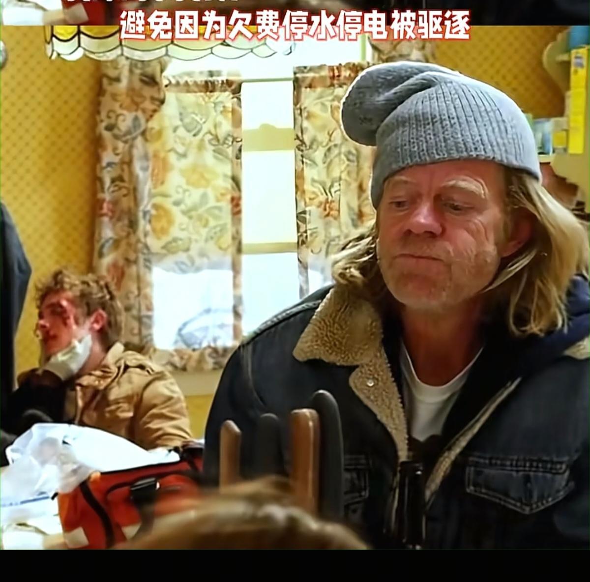 美剧里，穷人为偷房东的冰箱而窃喜。现实是，无数美国人正被一只“看不见的手”推下