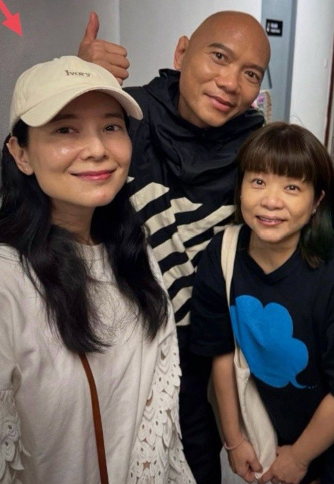 51岁郭羡妮时隔许久再次露面，她保养得真好，外表看起来好年轻，不愧是最美港姐​