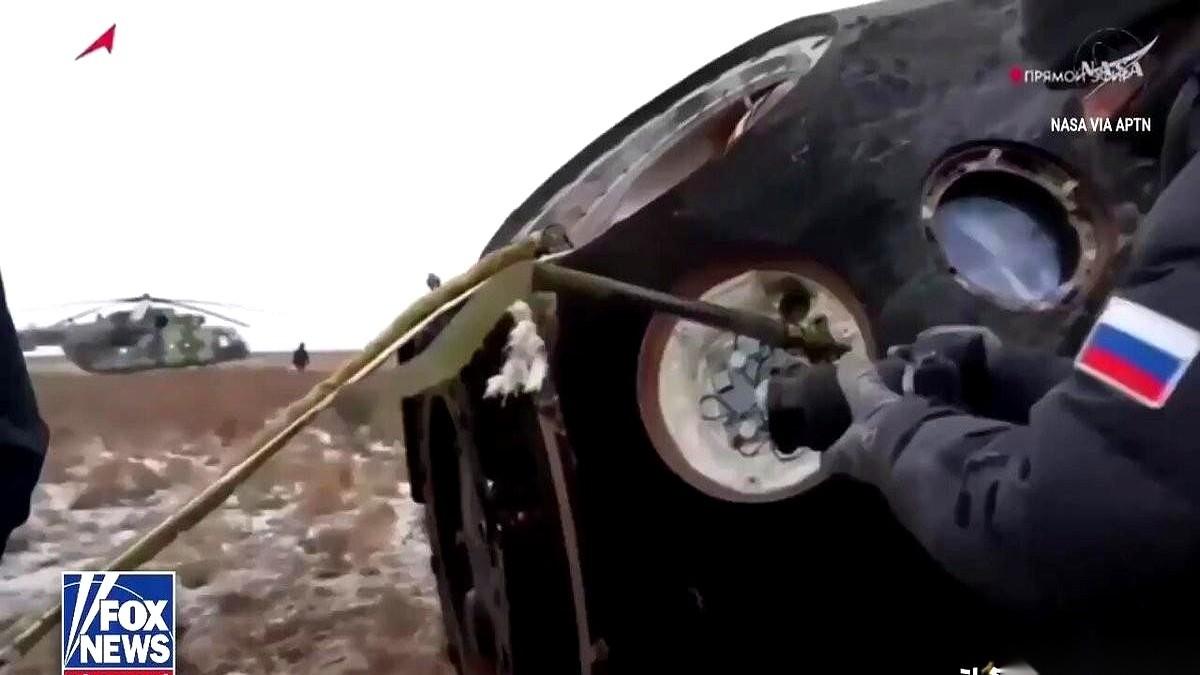 一个前海豹突击队员，后来又去当了宇航员。哥们儿刚从国际空间站回来，在天上飘了整