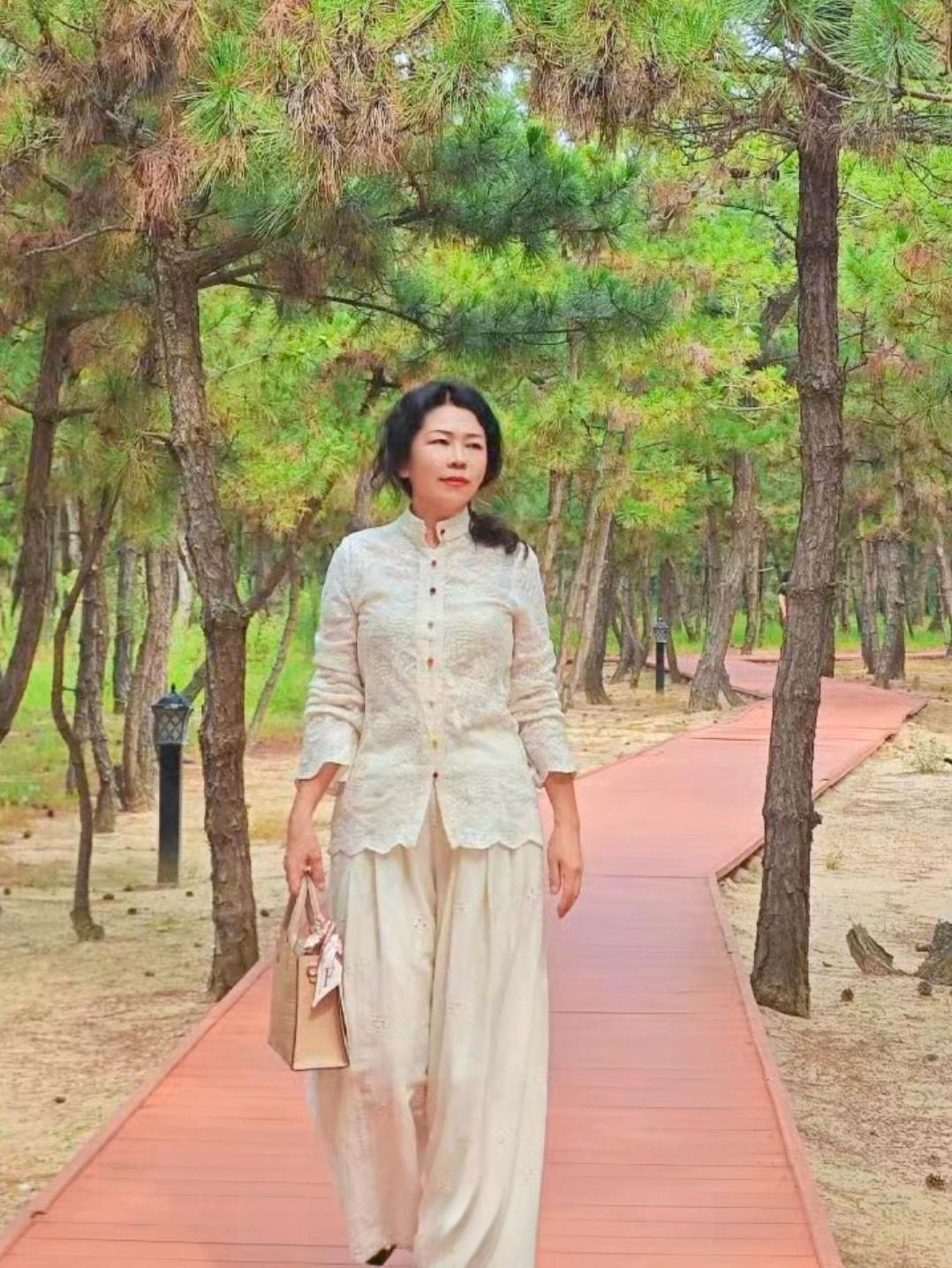 优秀的女人应该具备哪些方面？方方（山东）1.上得厅堂，下得厨房。任劳