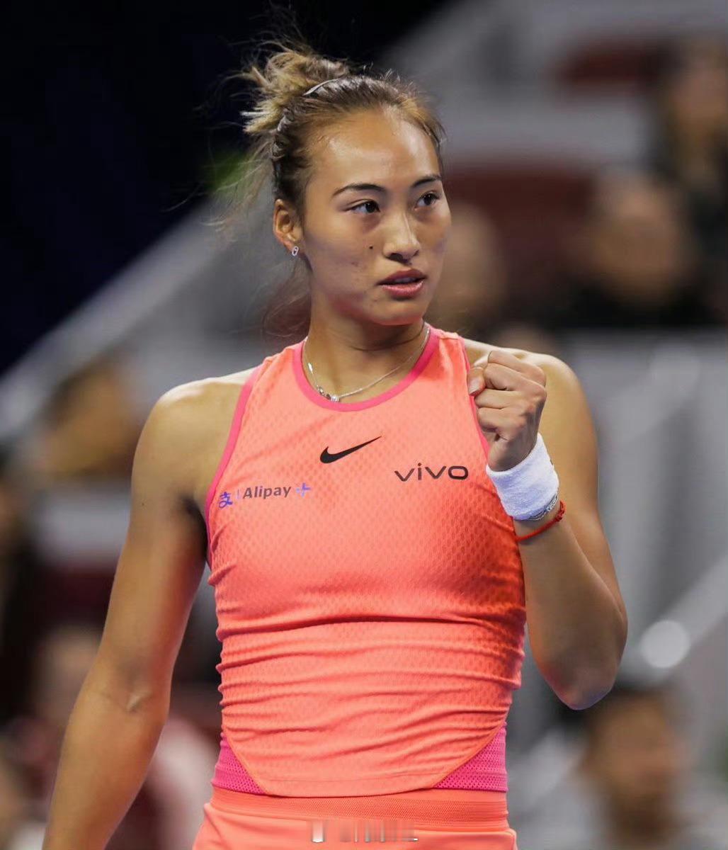 2025赛季中国内地球员奖金榜👇第一名意料之中，张帅奖金好高！👍郑钦文：15