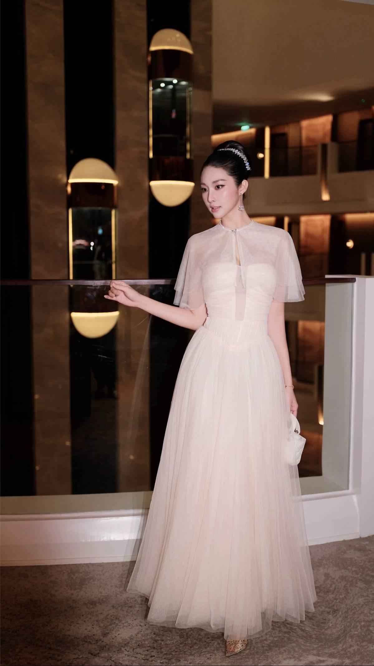 女生如何穿搭看起来时尚更有品位呢