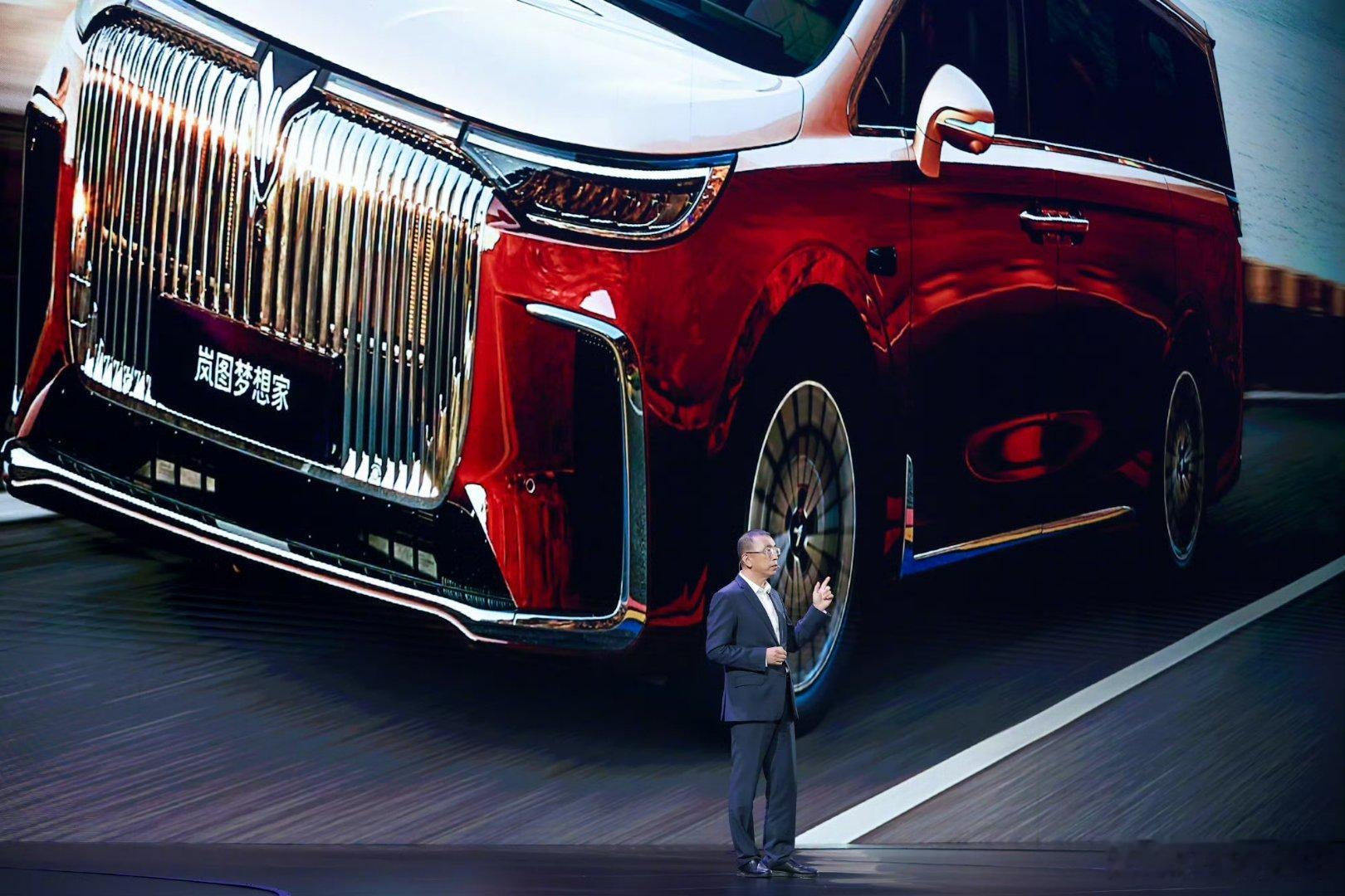 纯电续航350公里智能超混MPV800V、5C超快充、62.5kWh大电池、华