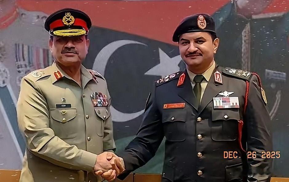 巴基斯坦这波赢麻了，不仅频频出现在国际舞台上，还得到了军火订单！路透社援引巴基斯