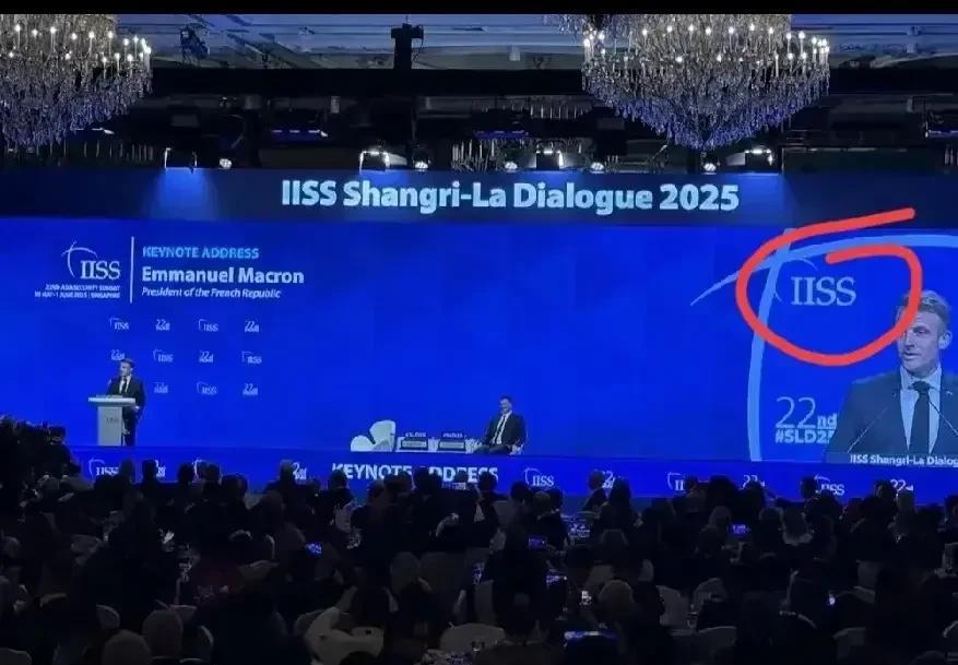 我相信中国会在适当的时候“教训”一下新加坡。新加坡香格里拉峰会2025已经成为