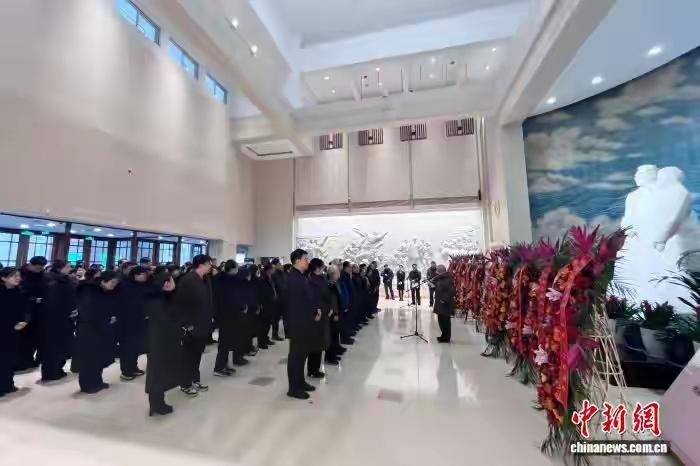 总理我们想您们了[祈祷][祈祷][祈祷]