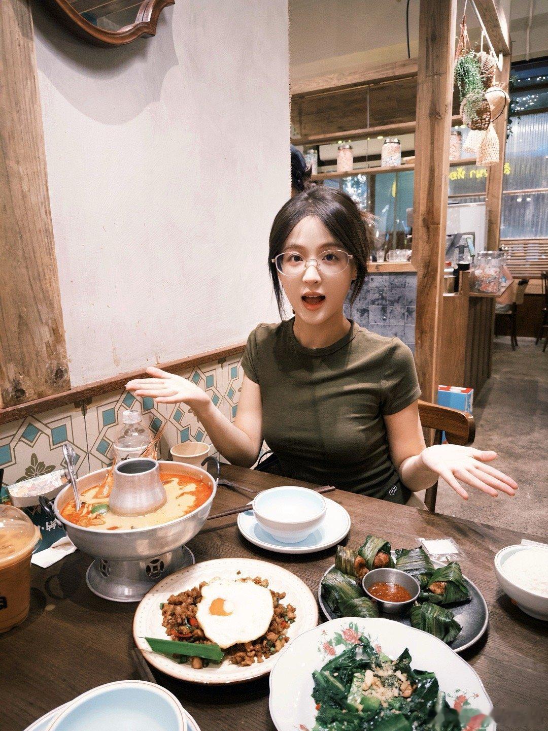 🥘🥘🥘丹然开心咯​​​