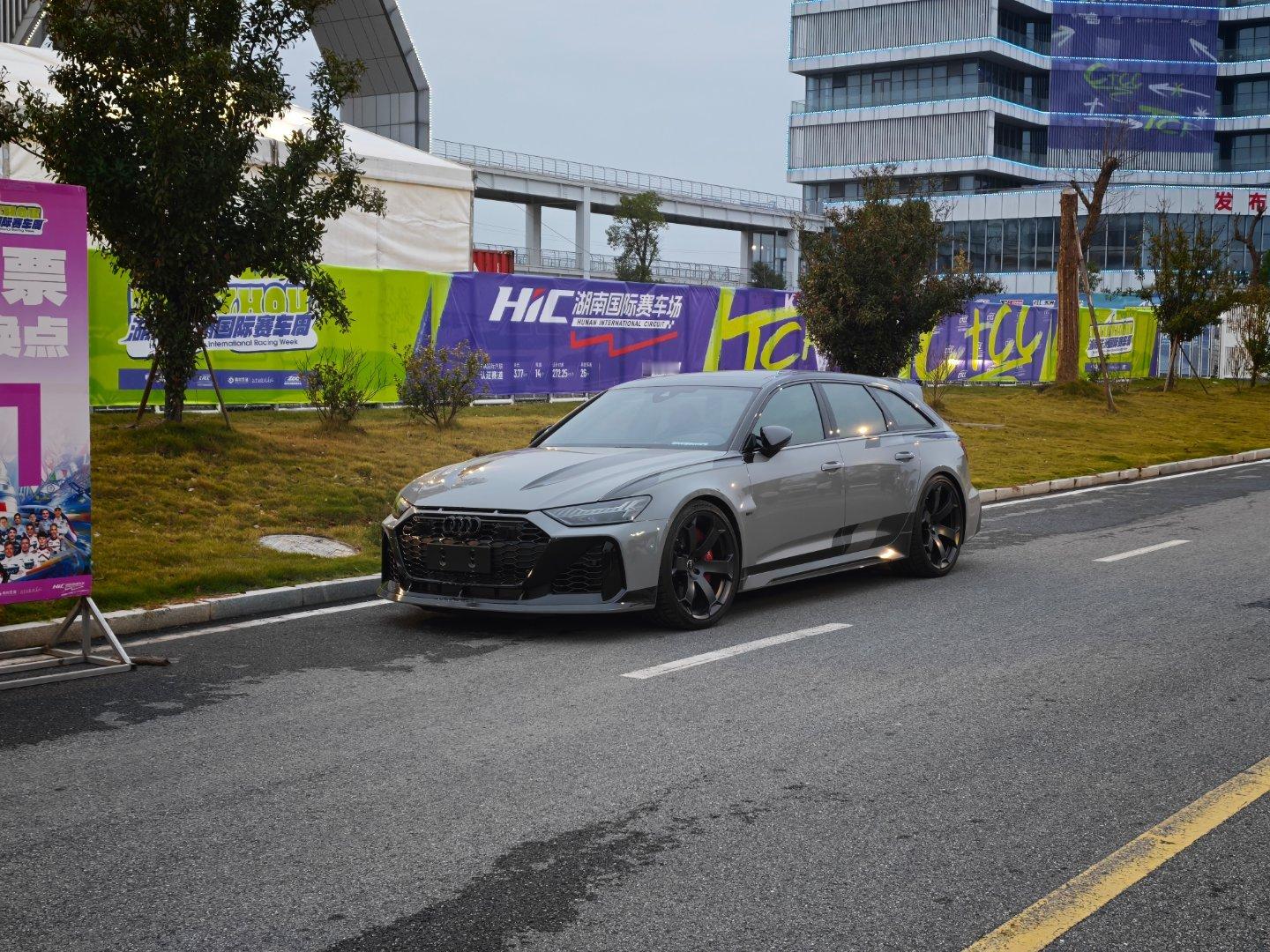 太低调了，国内66台，全球660台，落地200w的顶级大奥迪，RS6GT,就