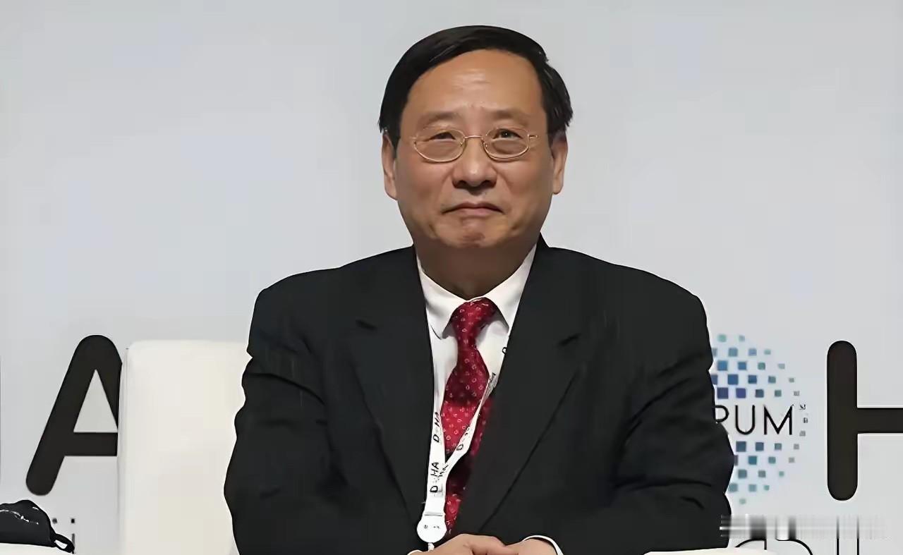 特朗普转发高志凯的评价，外界都说这是美国总统需要中国外交人士的认可，你真以为特朗