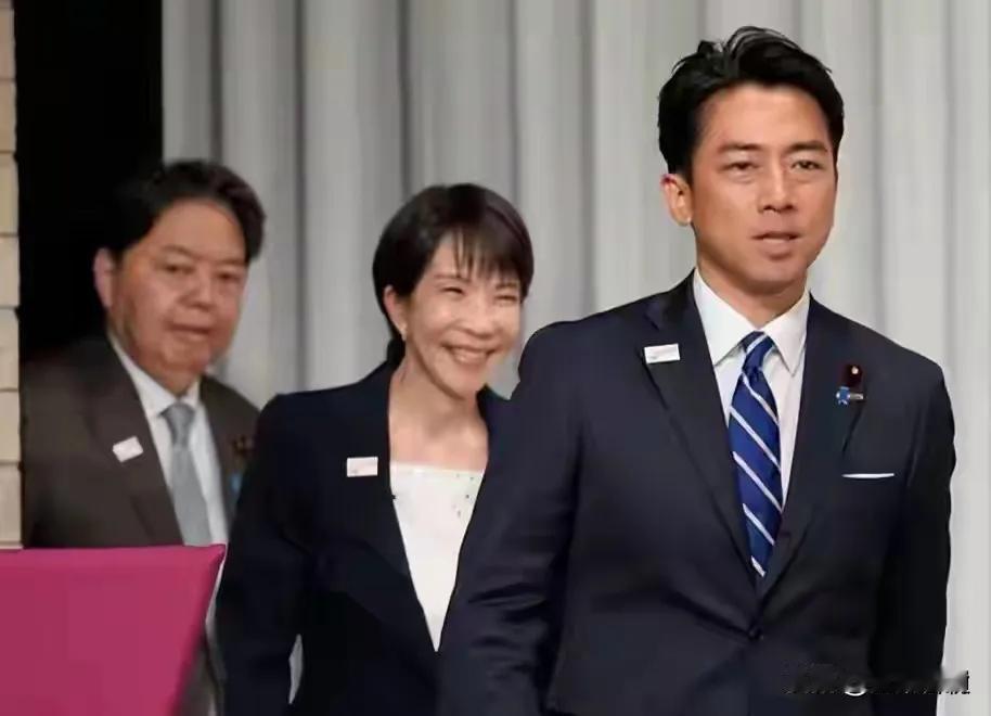 揪住“软肋”日疯狂。继高市叫嚣台海有事就是日本有事引发两国关系危机后，近期，窜访