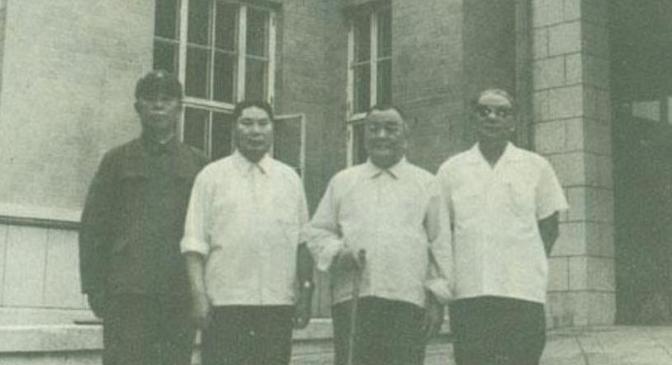 谭政在狱中待了8年，始终想不明白被关原因，徐向前一语道破缘由谭政这家伙，190