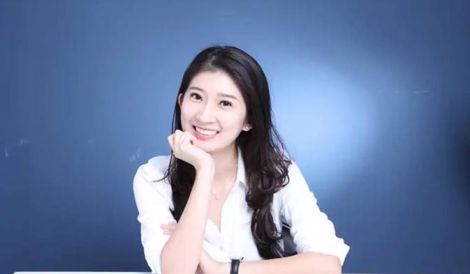 台湾最美面孔之李明璇：她在政坛刮起“明璇风”！用战协赫赫来形容李明璇丝豪不为过