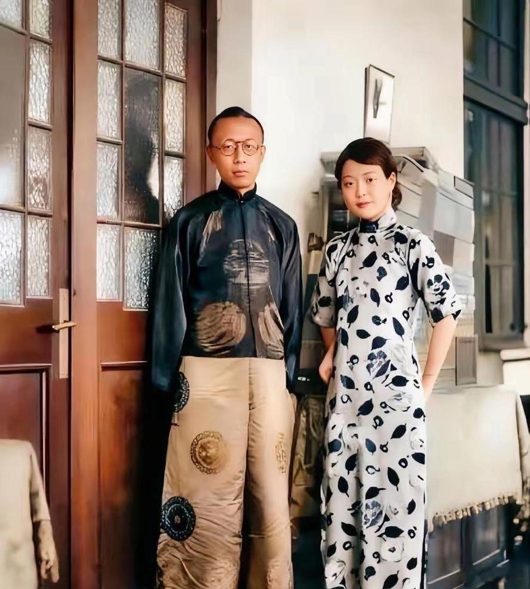 天！这才是溥仪和婉蓉最真实的容貌！不是电视剧里面拍出来的，这才是他们本人！
