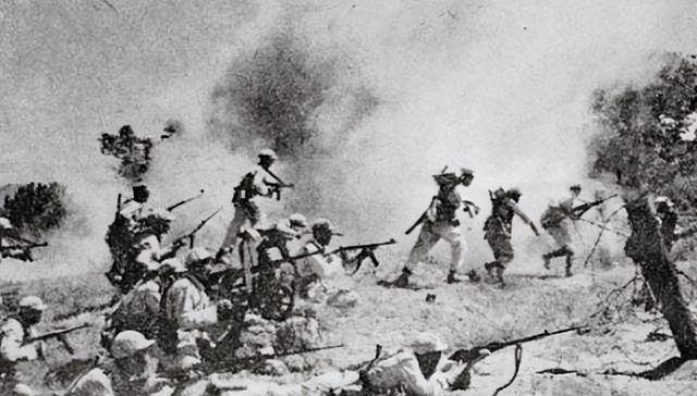 1944年，一侦查员被捕，刑讯室内，日军翻译官突然大声呵斥文国才，走到他跟前，对