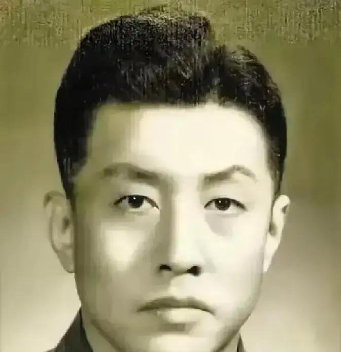 1954年，河北东光县秦村刑场，一声枪响落下，曾担任八路军独立二旅旅长的李文成