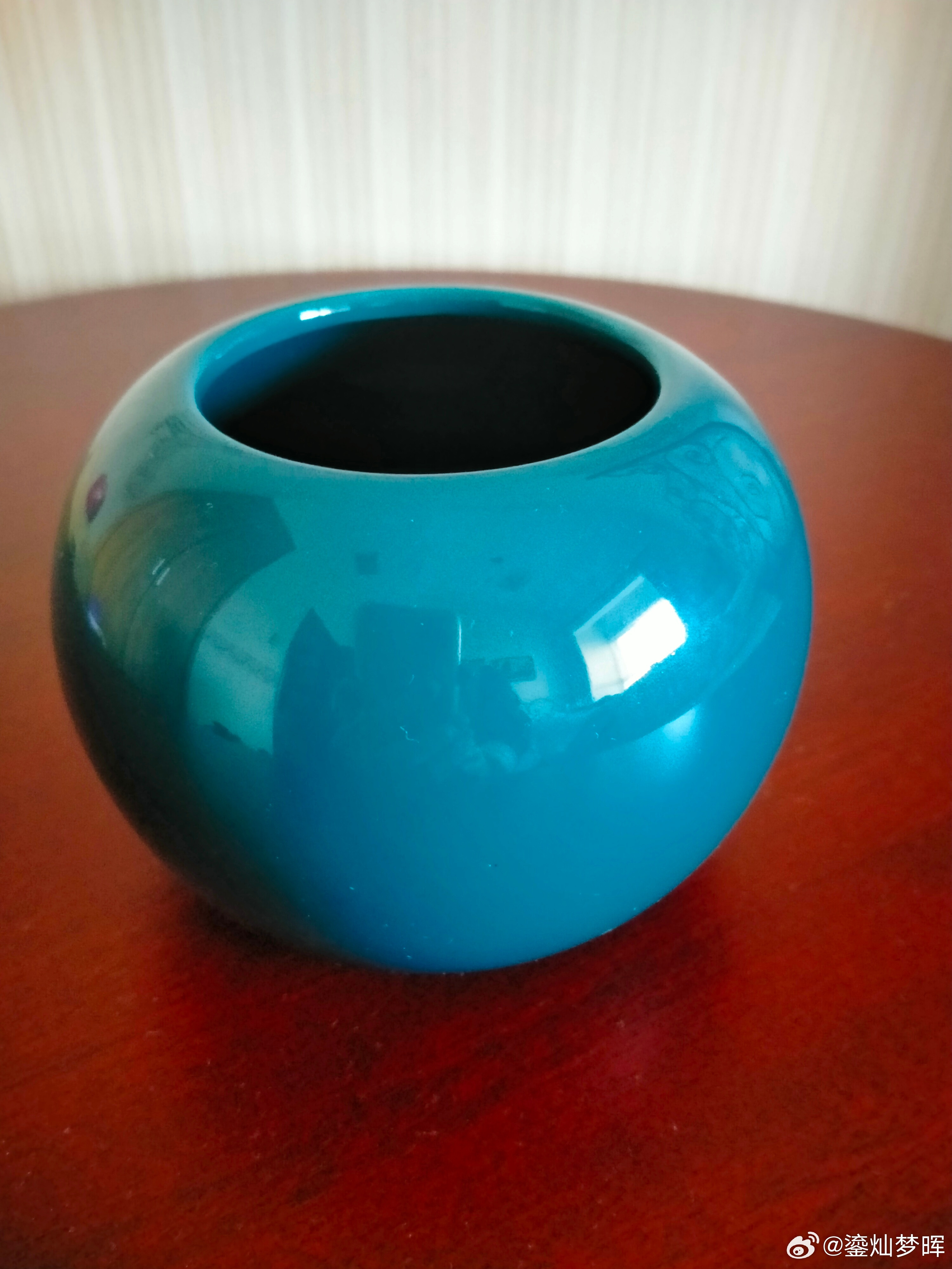 每周鉴赏收藏精品之唐代巩县窑蓝釉钵自唐代巩县窑蓝釉瓷器起，唐宋元