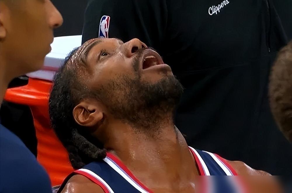 伦纳德又倒了，快船1.9亿的阵容当场解体。拿着5000万年薪，刚要冲季后赛，