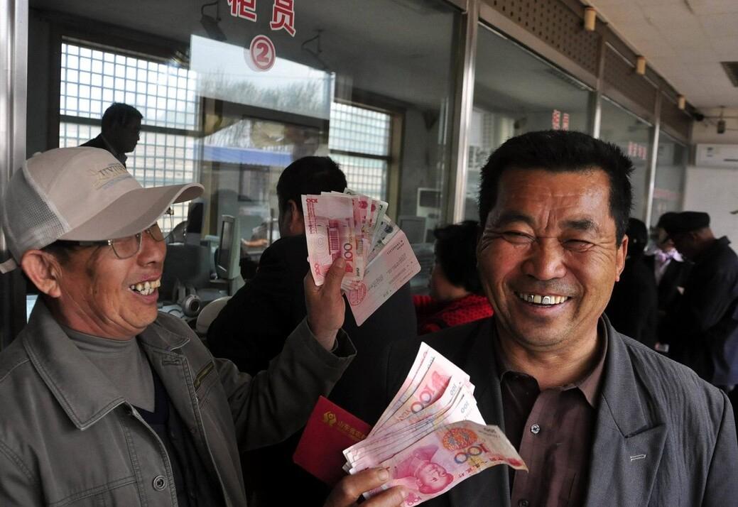 农民养老金迎来好消息！多地明确上调基础养老金，有地方已经开始上涨！ 今年20