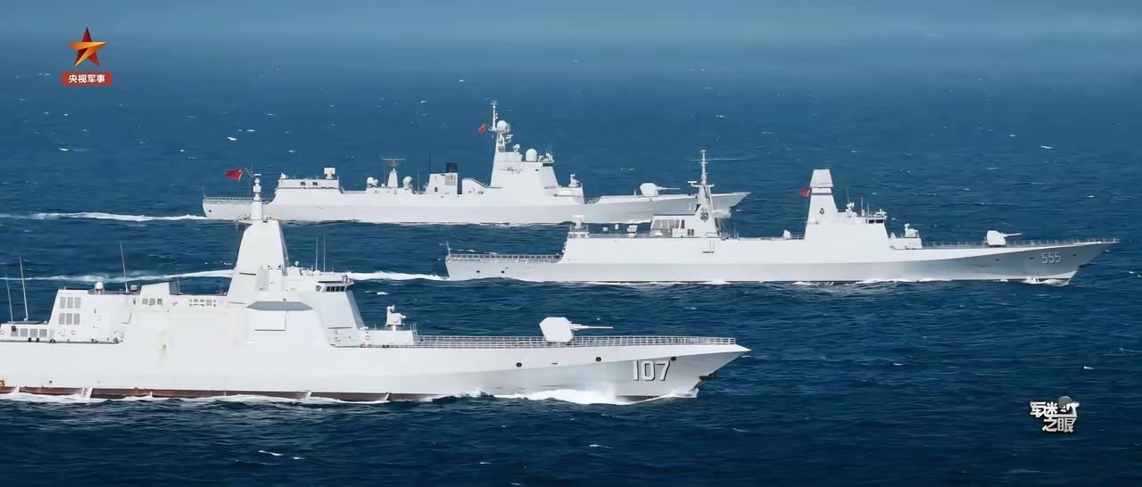 中国三款不同类型的主力最新型军舰。055万吨大舰052d沧州舰055型万吨