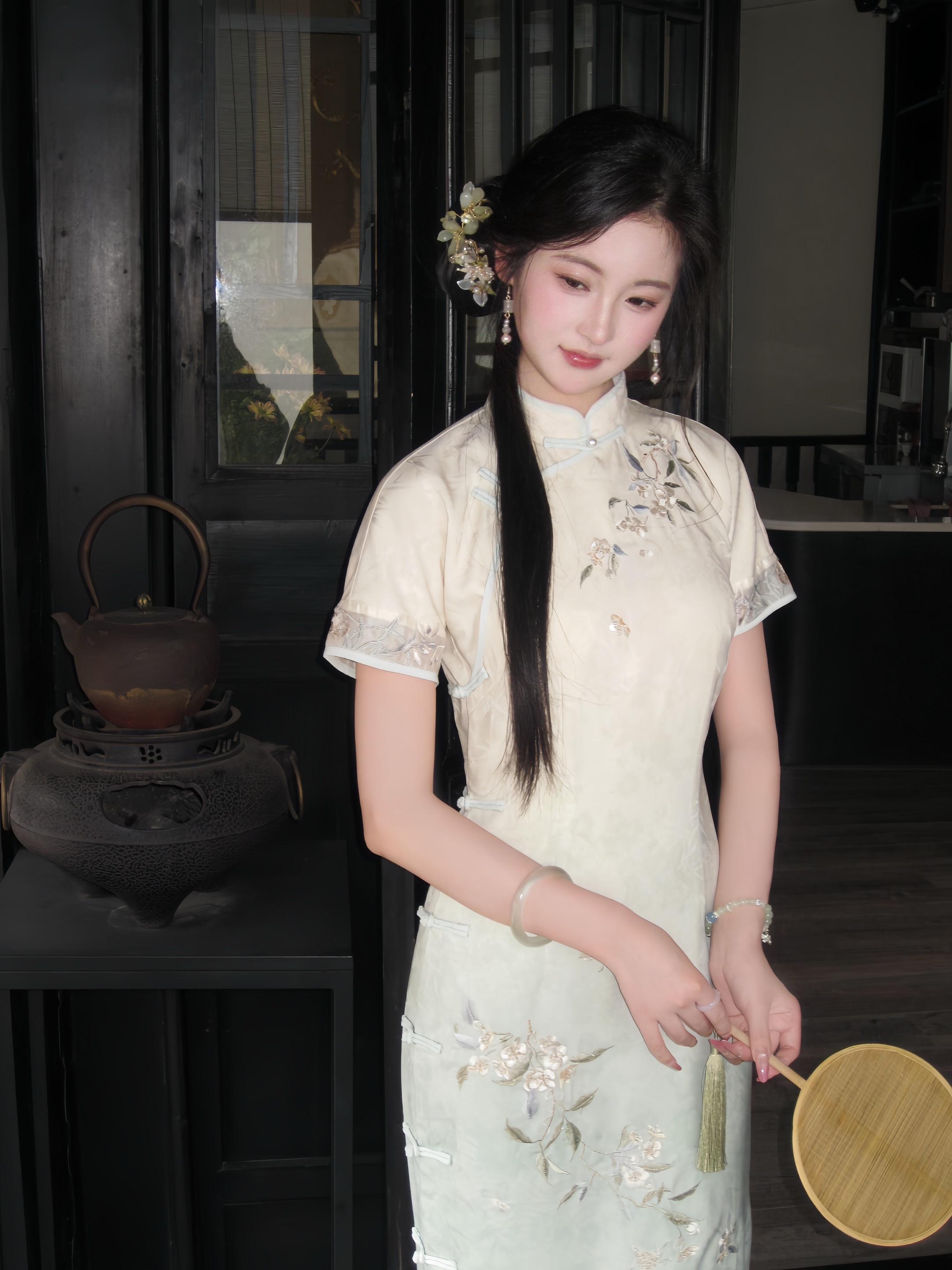 旗袍推荐 氛围感 古典美 旗袍 超绝氛围感
