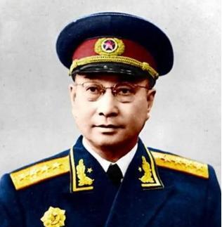 1960年，哈军工院长陈赓办公室冲进一个女孩，她大声问：“凭什么不录取我，我就要