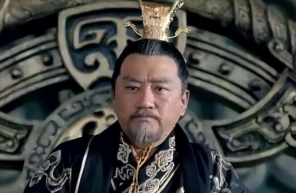 555年，梁元帝萧绎被二百多斤重的土袋子压脑袋，窒息而亡。死前，萧绎纵火焚烧宫