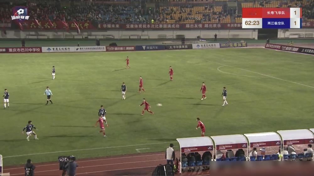 踢丢金牌点球的前国少队员，现在竟在重庆业余联赛当大神，你敢信？这人叫权佳豪