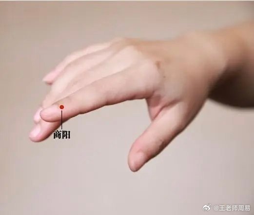 欲长寿，肠常清！手上这个穴位，每天揉3分钟，肠无渣，面如花本文转自:神奇的穴位图