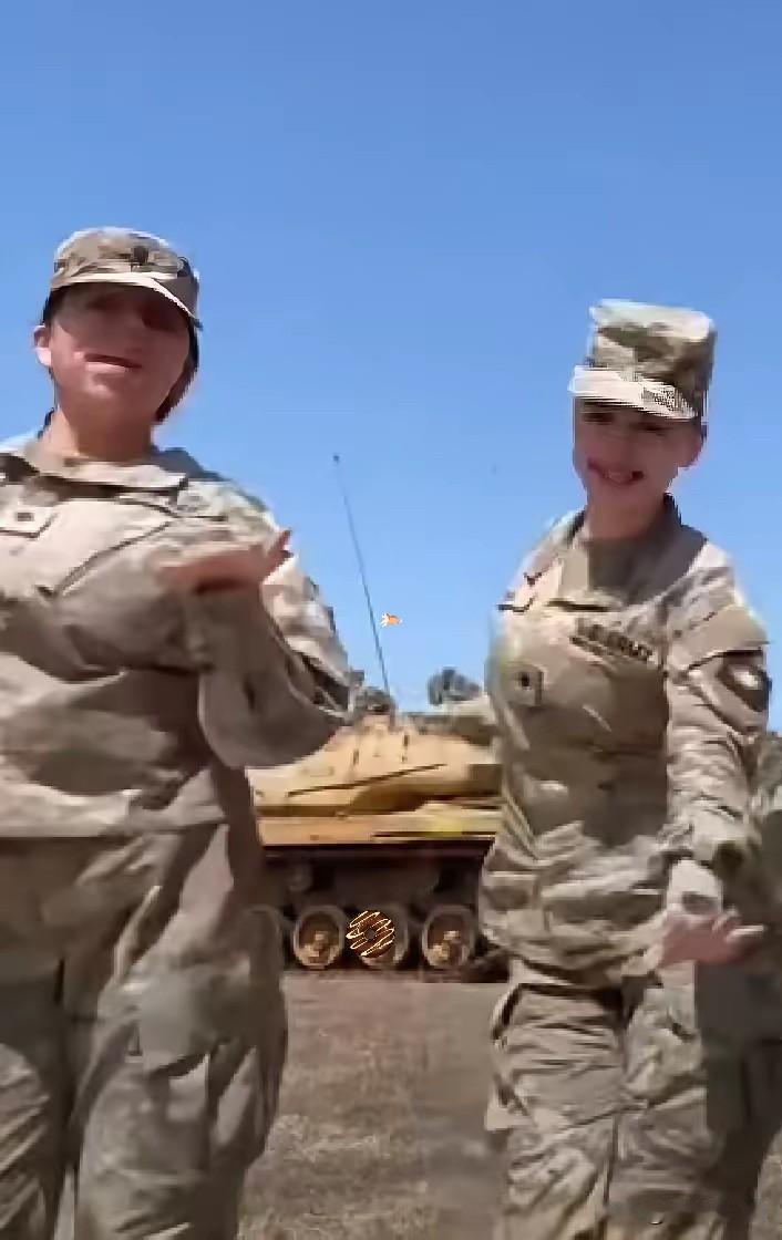 快讯快讯美国大兵今天发工资了，没有任何国家和政府愿意欠薪军队工资，美国动用了军