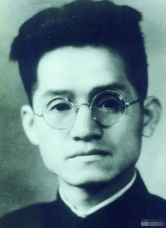 1937年，刘贵福听闻八路军大获全胜后，决定带着4个工友去投奔八路军，没想到，出