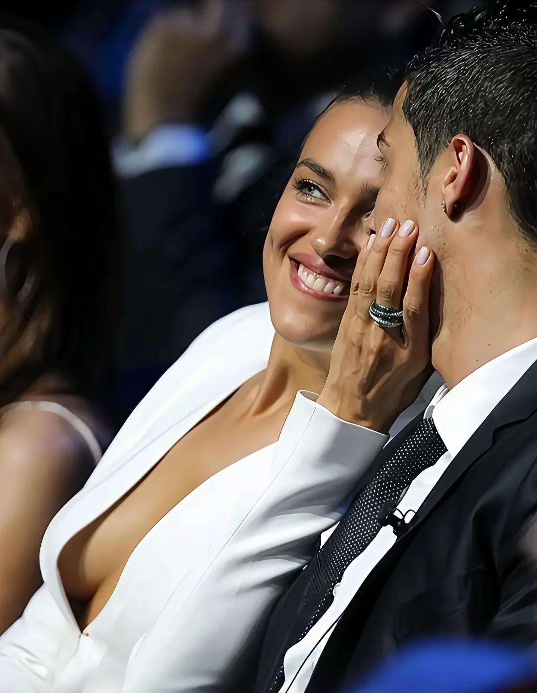 有一说一，伊莲娜是个好前任！为何？三个原因！第一，分手后的伊莲娜，没有抱怨、