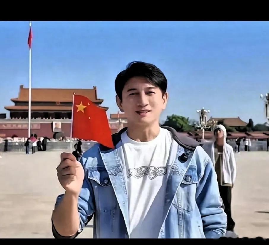 碎钻姐把交往的对象送进了🍊对方多次偷拿她的珠宝，前后多达十几次，直到偷走她最心