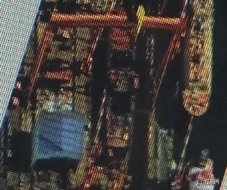 315米水线长度、清晰的舰体轮廓，还有快到甲板下端的侧壁，这进度放在全球都少见。