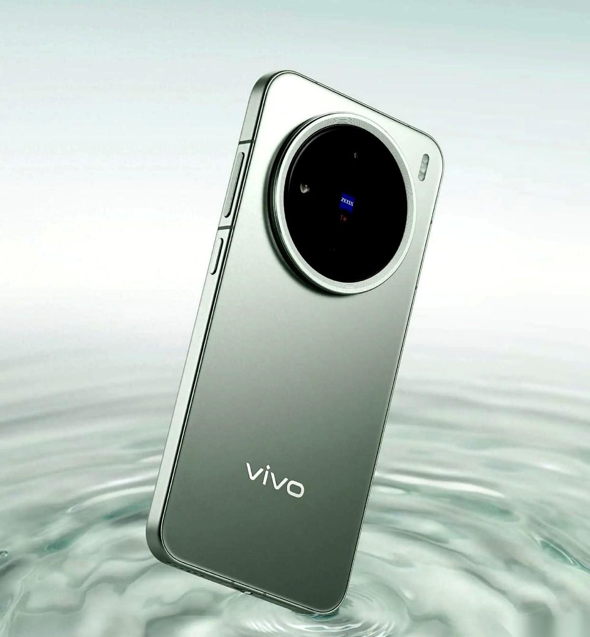 说蓝厂不把女人当用户？我差点笑出声。然后就看到他们直播间被人冲了，乌泱泱一片，