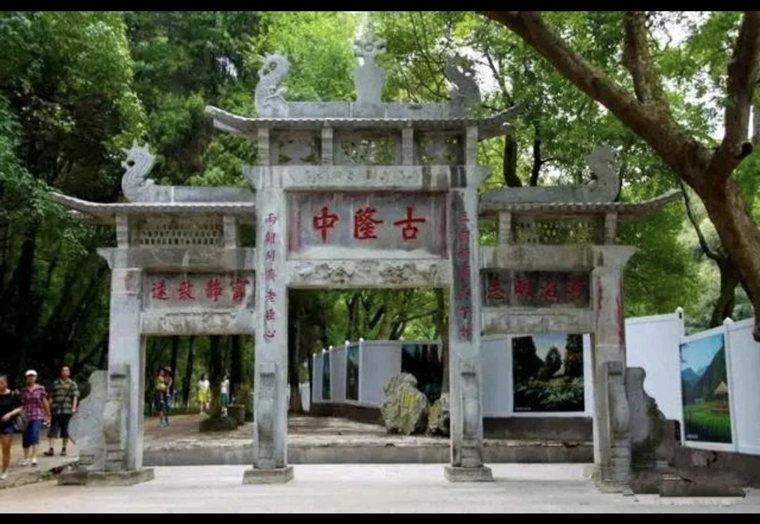 别拿“单一考古”否定千年文献体系，历史考证从来不是非黑即白如今有一种流行论调：