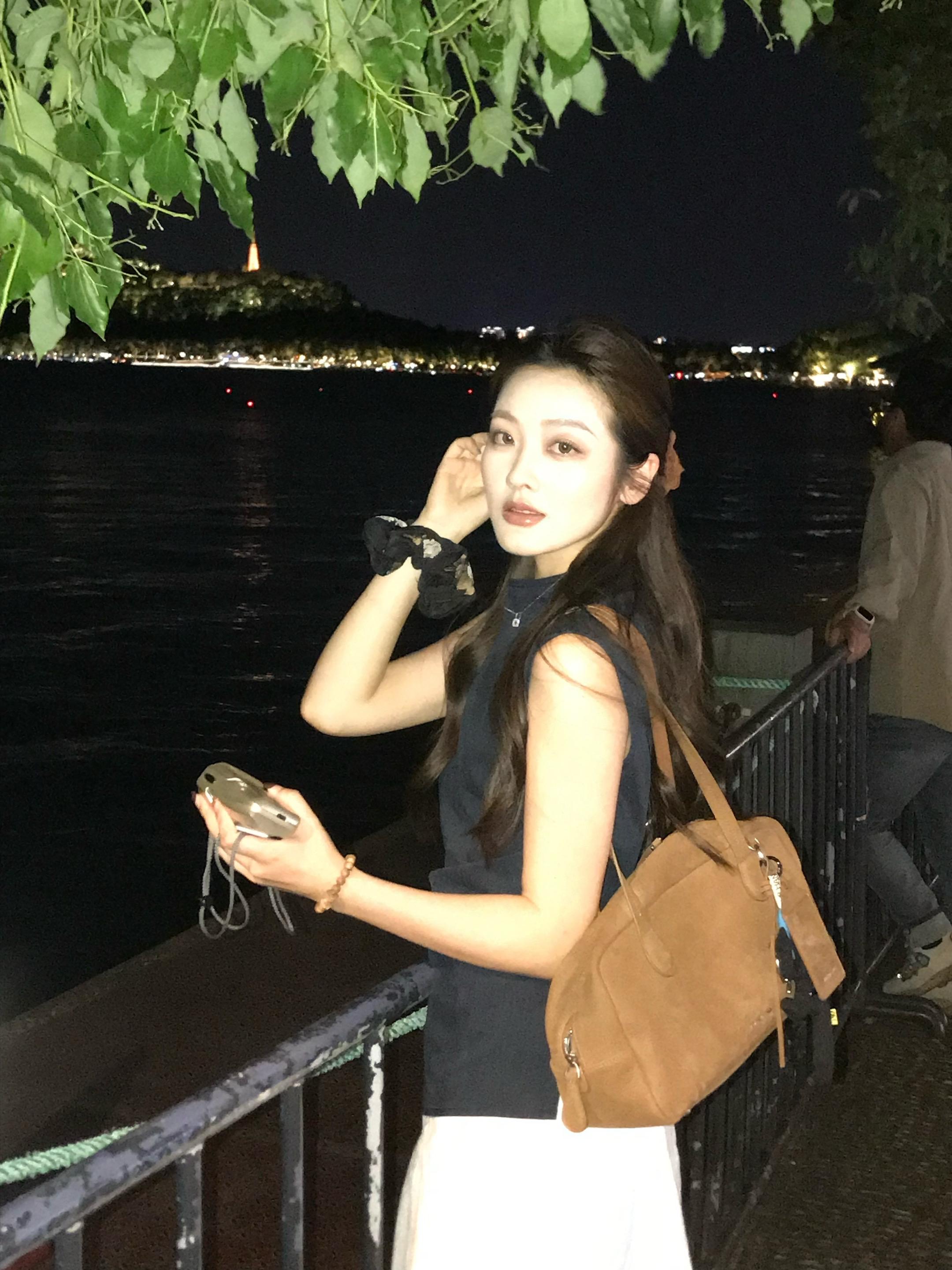 夜游西湖