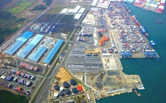 美帝再次搬起石头砸自己的脚！巴拿马港口交易被各种阻拦，李嘉诚也被批的体无完肤，搞