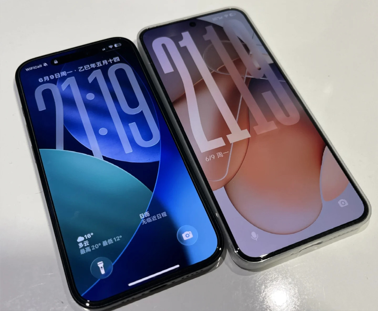iOS26锁屏大时间感觉好怪啊！​​​