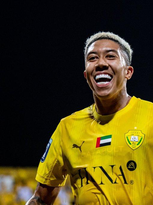 中超联赛为了应对莱昂纳多的受伤，上港最近一直在看前锋，这里头有个熟人——成都踩