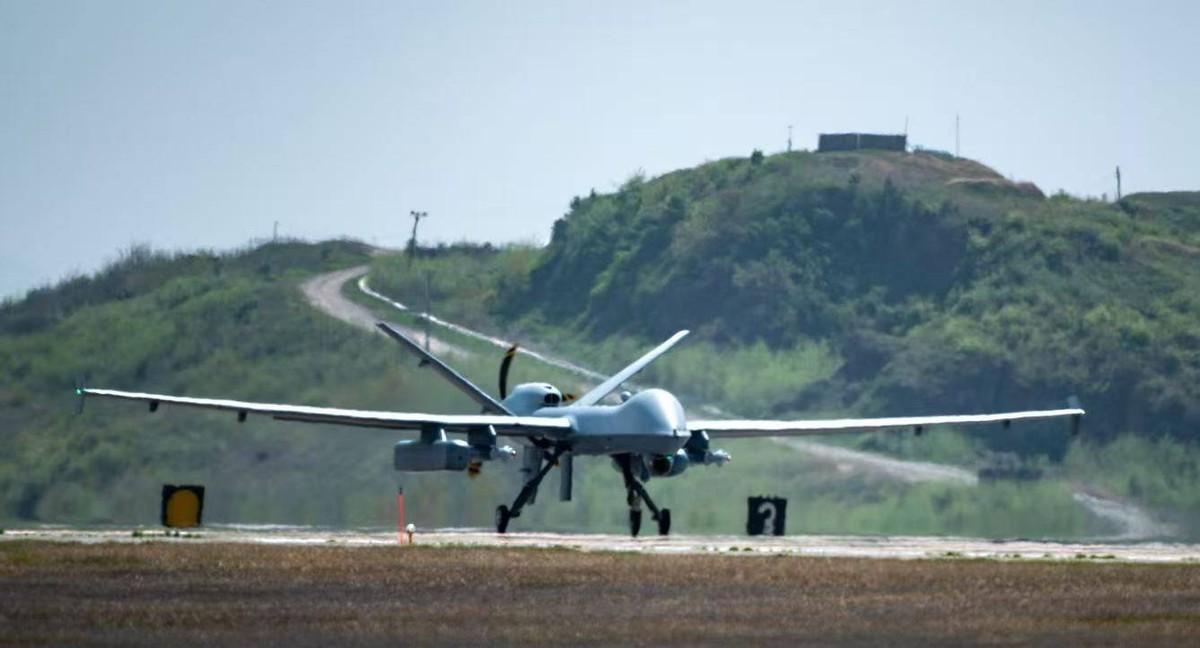 美：你们也不管管？中：管什么？美：我那11架MQ-9“死神”无人机，在伊朗