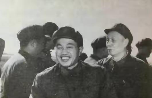 1967年，皮定均进京开会，周恩来见到他，劈头就追了一个存疑二十多年的问题：“你