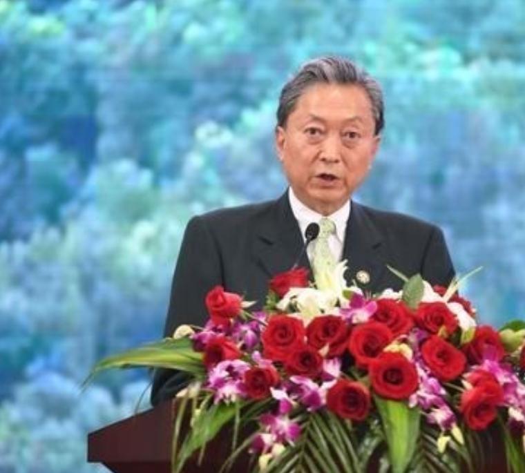 这才是真爱国！！！鸠山由纪夫硬抗压力坚持赴京参加阅兵式日本国内反对声不小